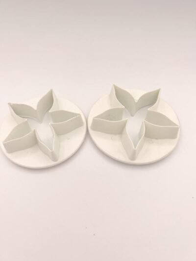 Plastica per uso alimentare, tagliabiscotti a forma di fiori rosa Prodotto usato