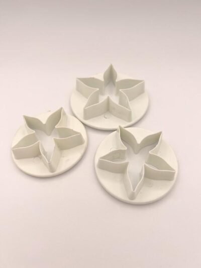 Plastica per uso alimentare, tagliabiscotti a forma di fiori rosa Prodotto usato