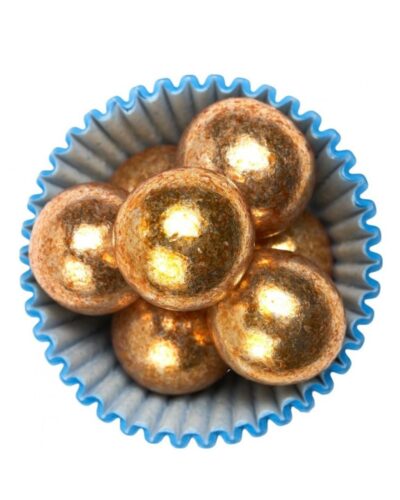 Confetti dorati al cioccolato con cuore di nocciola